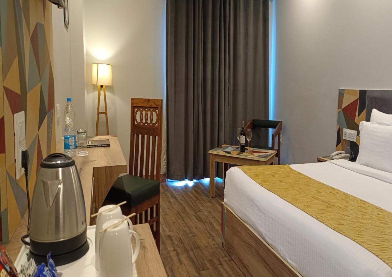 Hotel Square One By D'Polo Dharamszala Kültér fotó