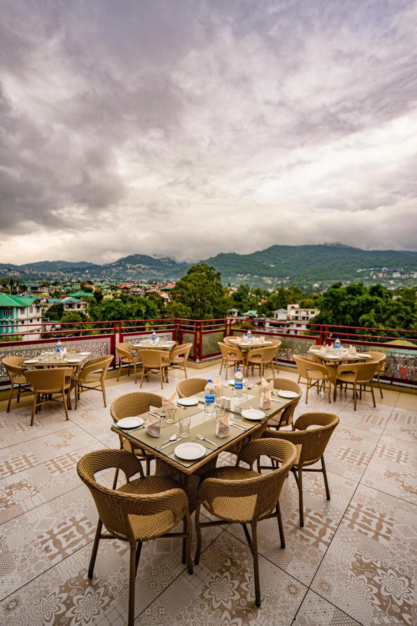 Hotel Square One By D'Polo Dharamszala Kültér fotó