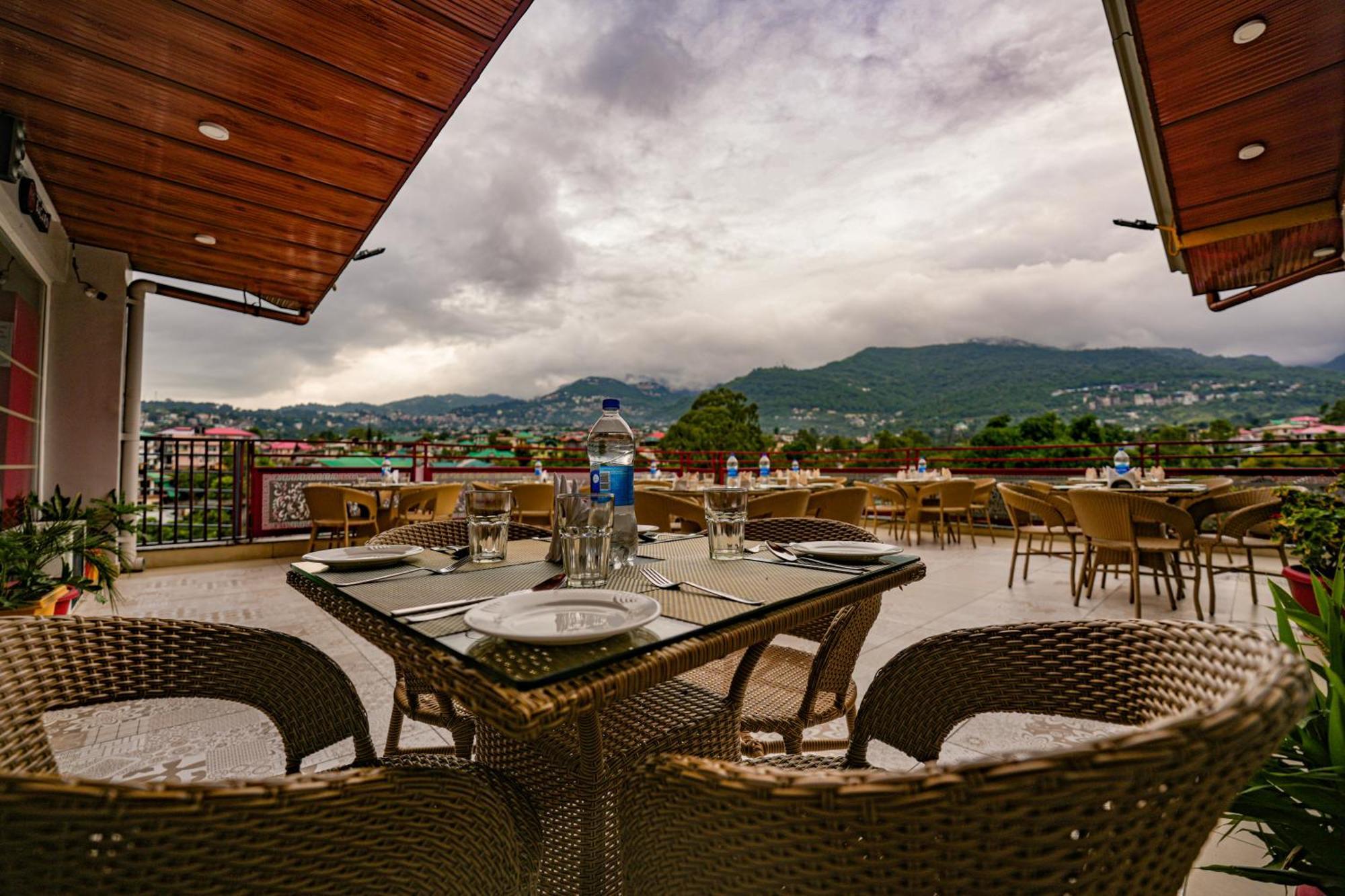 Hotel Square One By D'Polo Dharamszala Kültér fotó